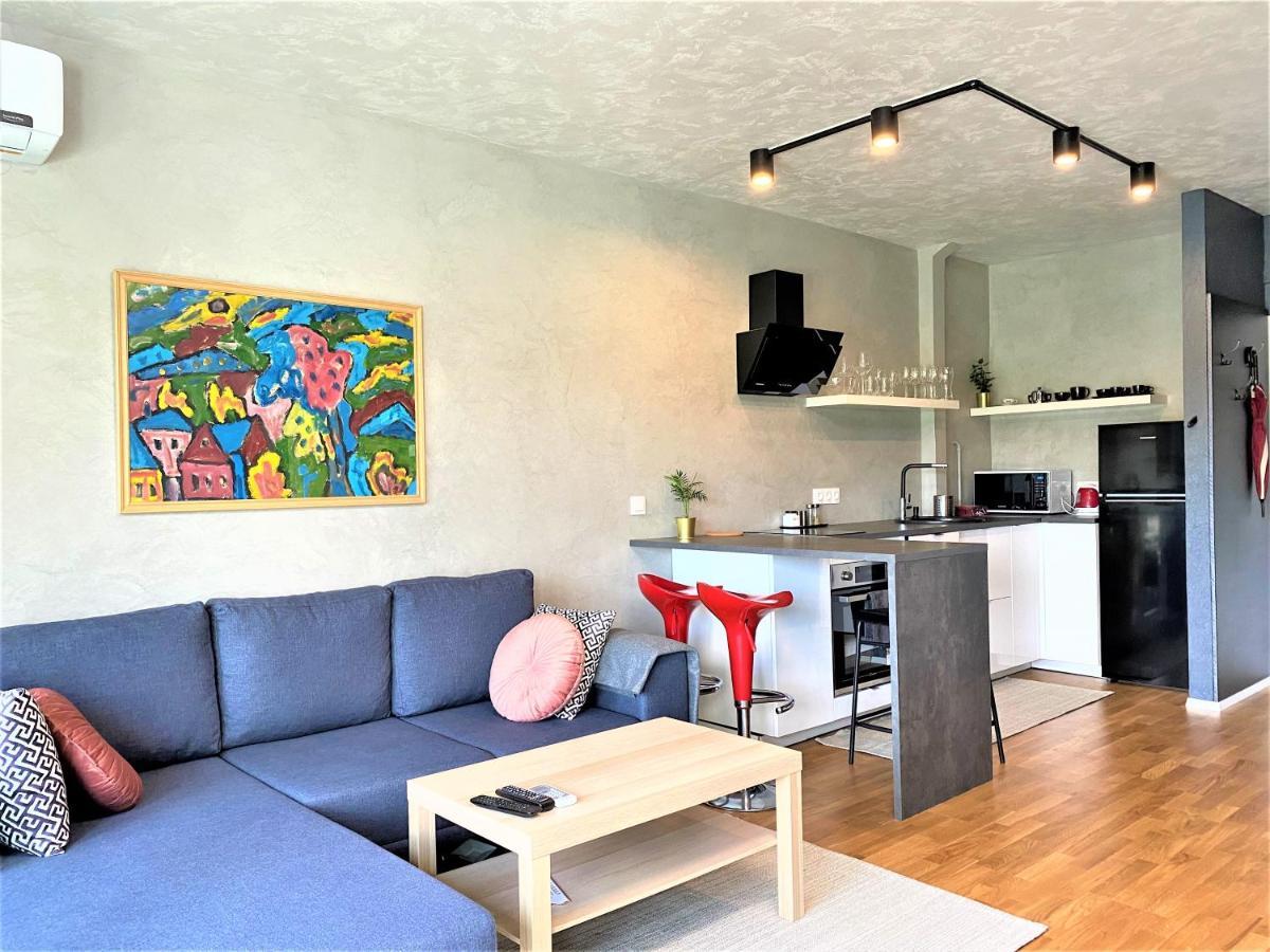 Apartamento Danube View Artapartment With Balcony